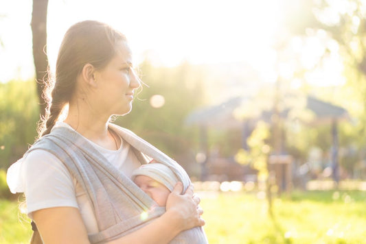 Heisse Tage: Dein Baby im Sommer richtig anziehen