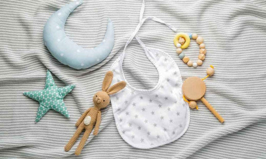 Minimalistische Baby Erstausstattung: Was dein Baby (nicht) braucht